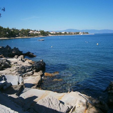 Apartments Kate - 100 M From Beach Malinska Exterior photo