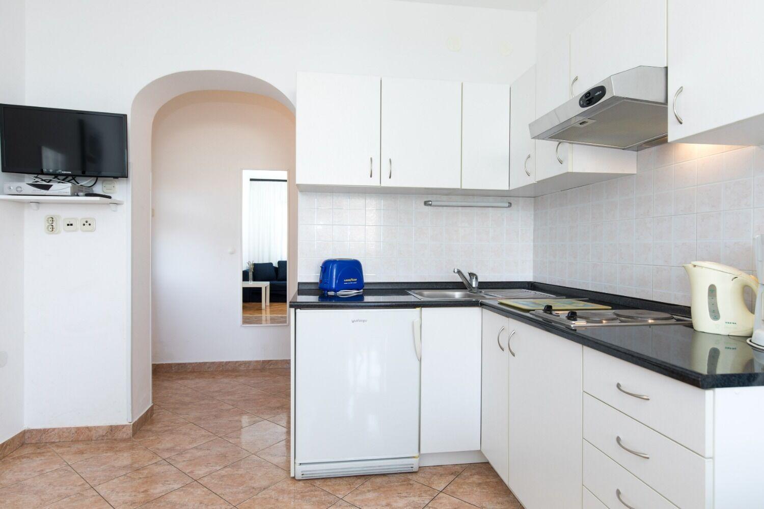 Apartments Kate - 100 M From Beach Malinska Exterior photo