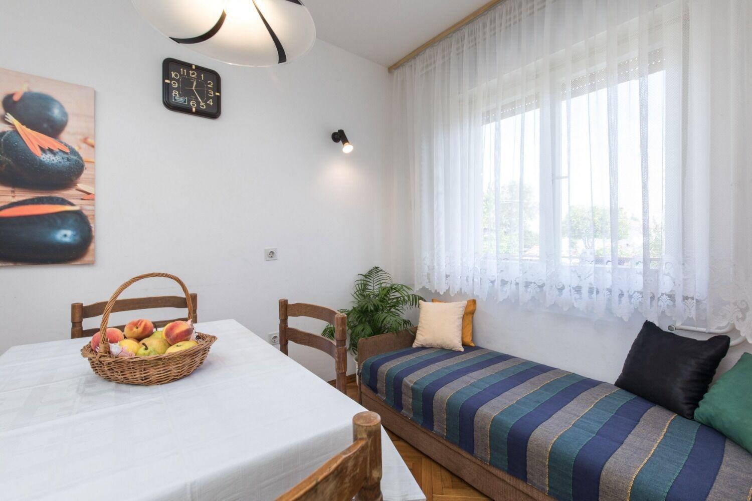 Apartments Kate - 100 M From Beach Malinska Exterior photo